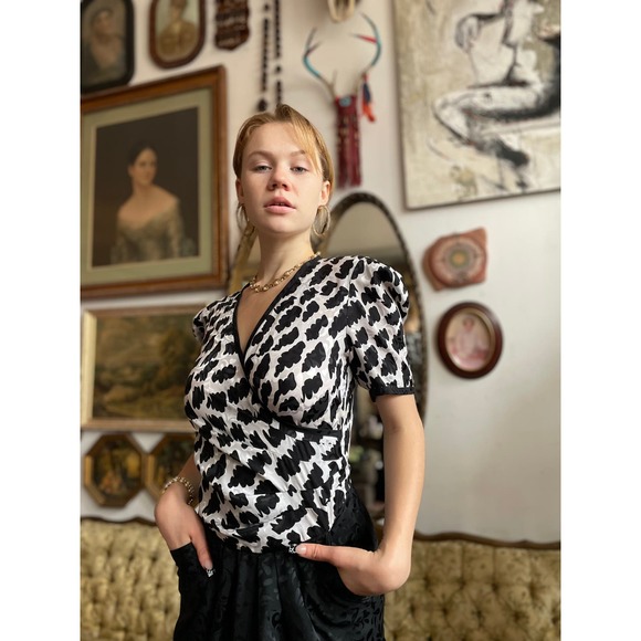 80’s Vintage Vixen Polyester Abstract Patterned Satin Dress Size 4 - Picture 6 of 7